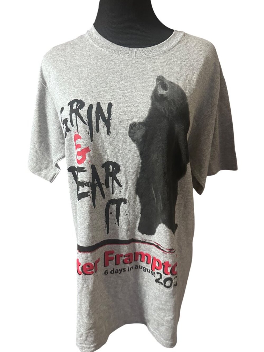 Peter Frampton Grin and Bear It 2012 Tour gray and black t-shirt size M
